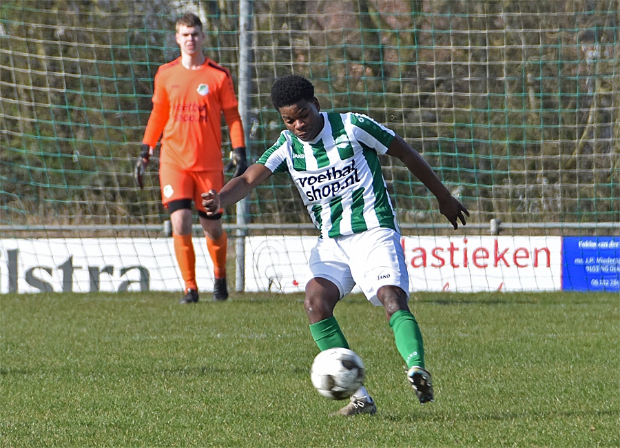 (Foto)Verslag: Vv Dokkum Vergeet Zichzelf Te Belonen 20 Slotoffensief - DSC 0770
