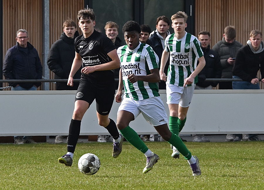 (Foto)Verslag: Vv Dokkum Vergeet Zichzelf Te Belonen 18 Slotoffensief - DSC 0781