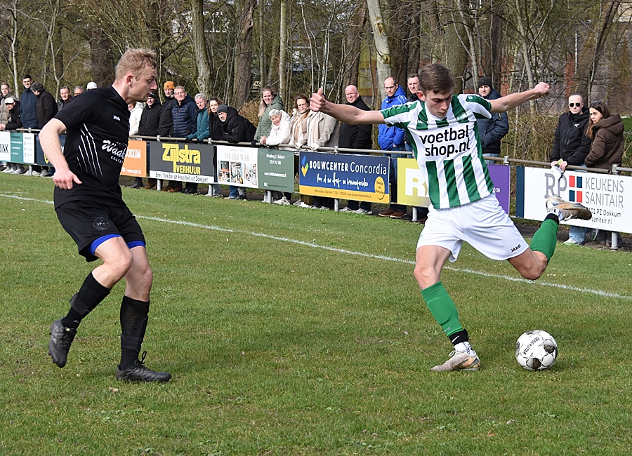 (Foto)Verslag: Vv Dokkum Vergeet Zichzelf Te Belonen 15 Slotoffensief - DSC 0792