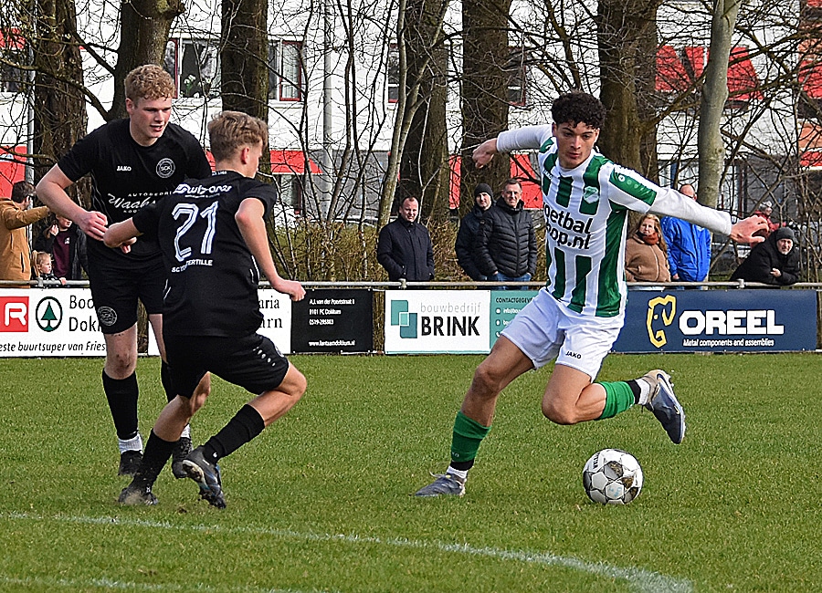 (Foto)Verslag: Vv Dokkum Vergeet Zichzelf Te Belonen 8 Slotoffensief - DSC 0836