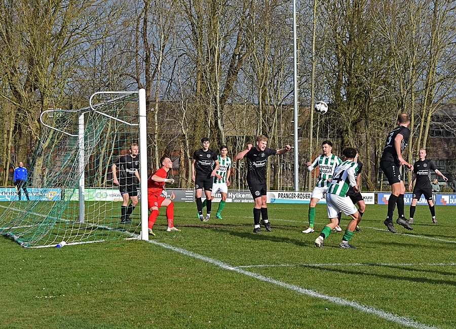 (Foto)Verslag: Vv Dokkum Vergeet Zichzelf Te Belonen 2 Slotoffensief - DSC 0861