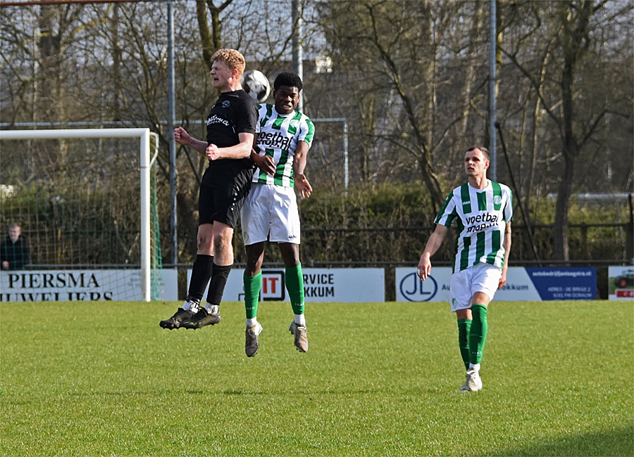(Foto)Verslag: Vv Dokkum Vergeet Zichzelf Te Belonen 1 Slotoffensief - DSC 0863