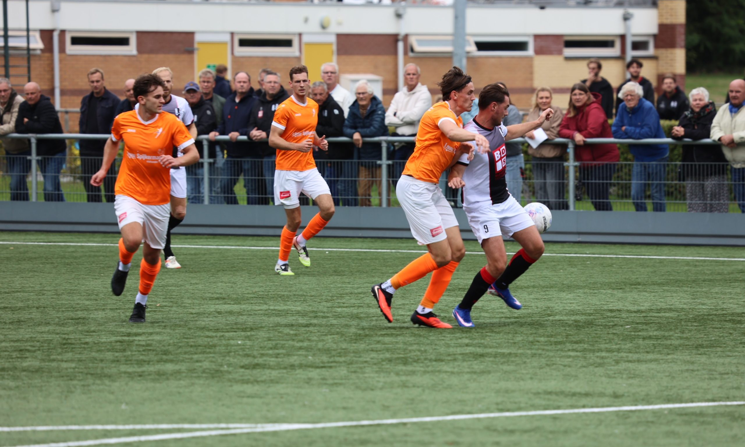 Vv Kollum Laat Het In De 1E 20 Minuten Liggen Tegen Vv Gorecht 1 Slotoffensief - 7L3A7498 scaled