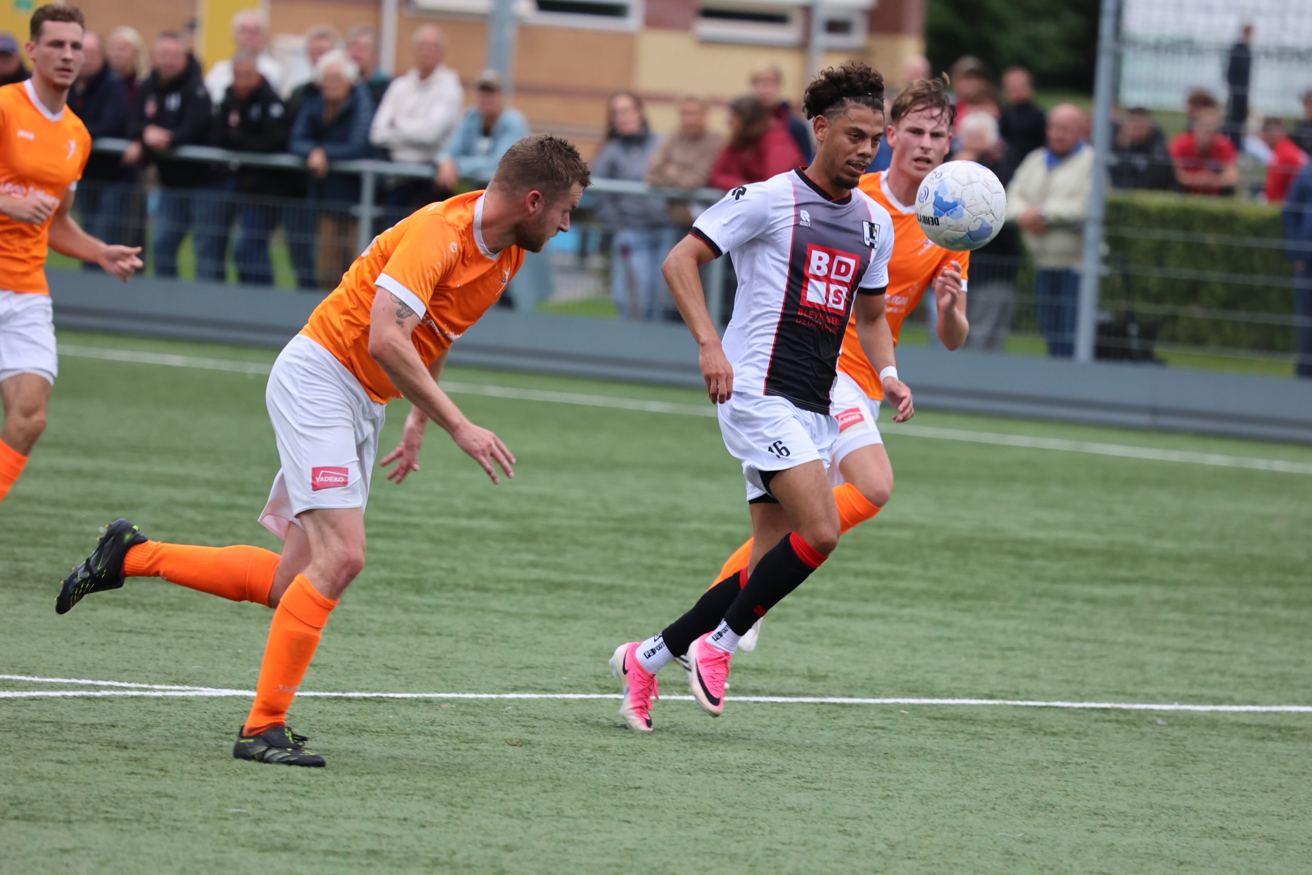 Vv Kollum Laat Het In De 1E 20 Minuten Liggen Tegen Vv Gorecht 3 Slotoffensief - 7L3A7536 scaled