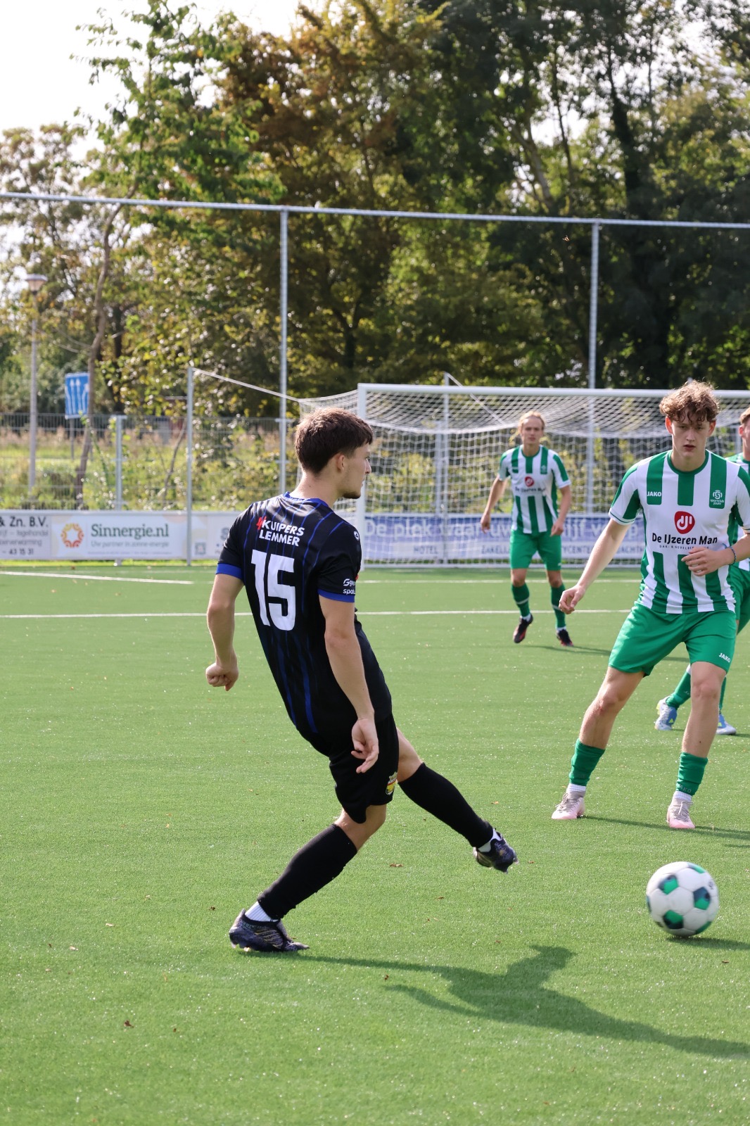 Fc Lemmer Op Officieel Geopend Kunstgrasveld Onderuit Tegen Sc Joure 3 Slotoffensief - Hugo