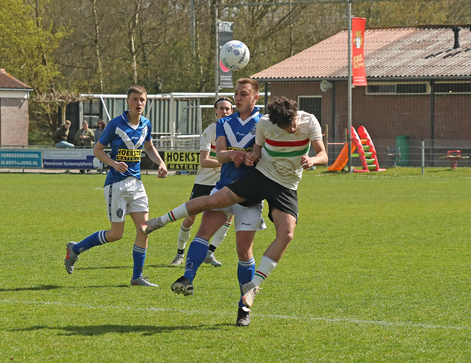 Oldeholtpade geeft winst uit handen in de slotfase