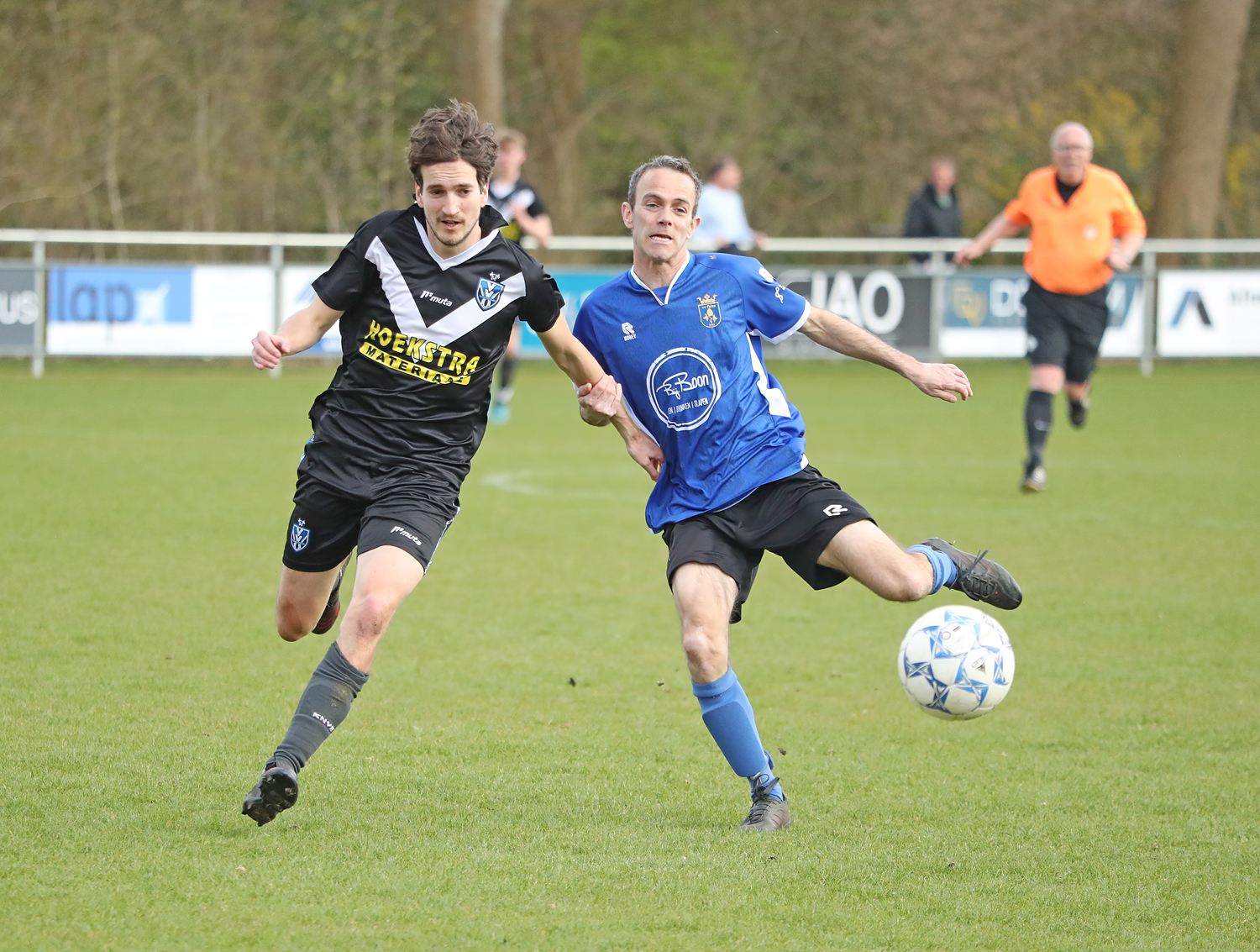 Oldeholtpade in slotfase onderuit tegen Peize