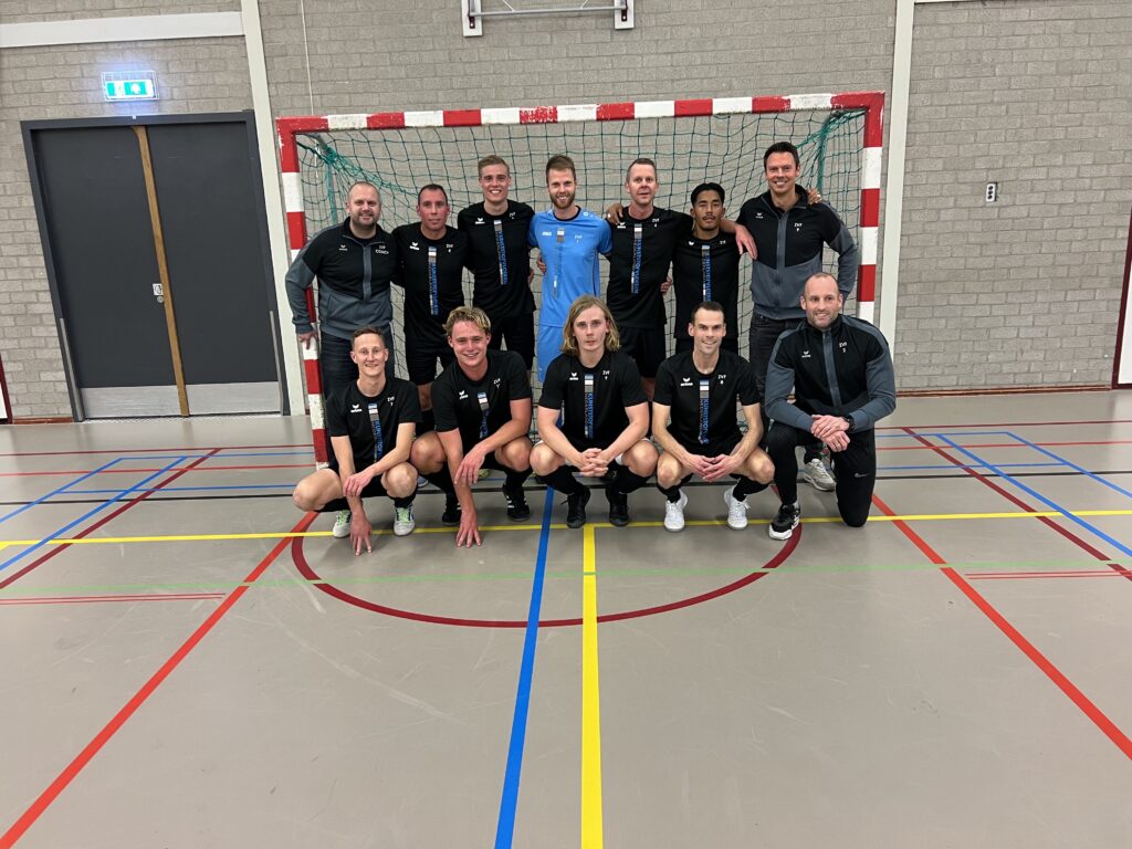 ZVF kansloos tegen jonge honden uit Winschoten: 0-7 nederlaag