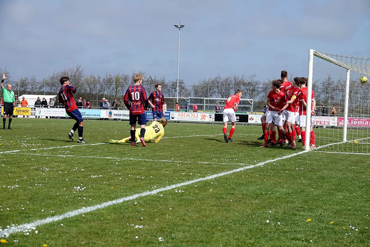 Terschelling recht de rug na rust en wint ruim van Langweer
