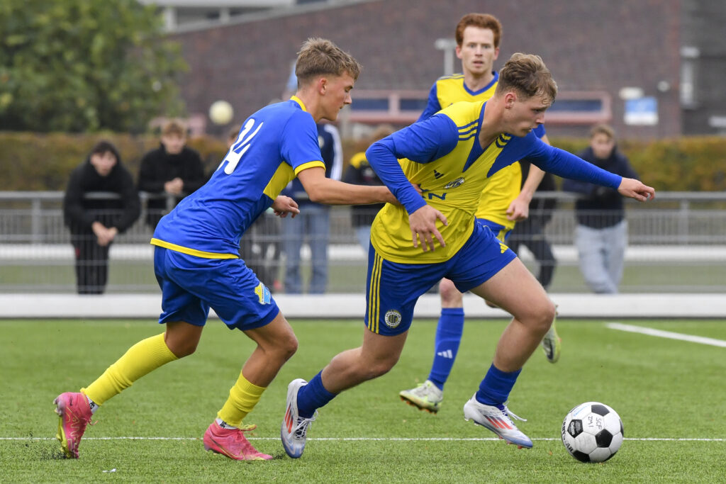 Wessel Roorda grote man bij ruime oefenzege SC Franeker op MKV’29
