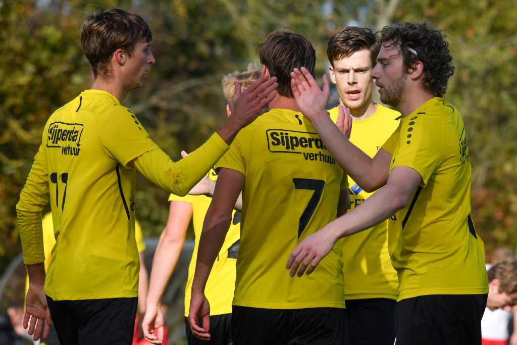 TOP’63 geeft voorsprong uit handen in Luttelgeest