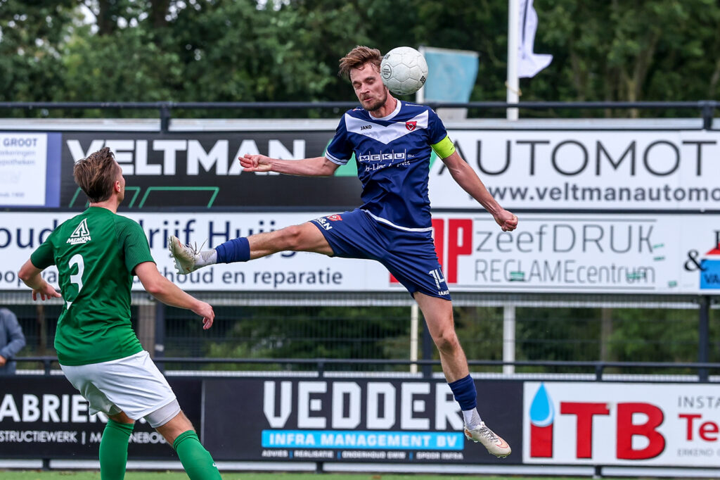 Harkemase Boys, 12 Uit 4! 1 Eemdijk - Harkemase Boys