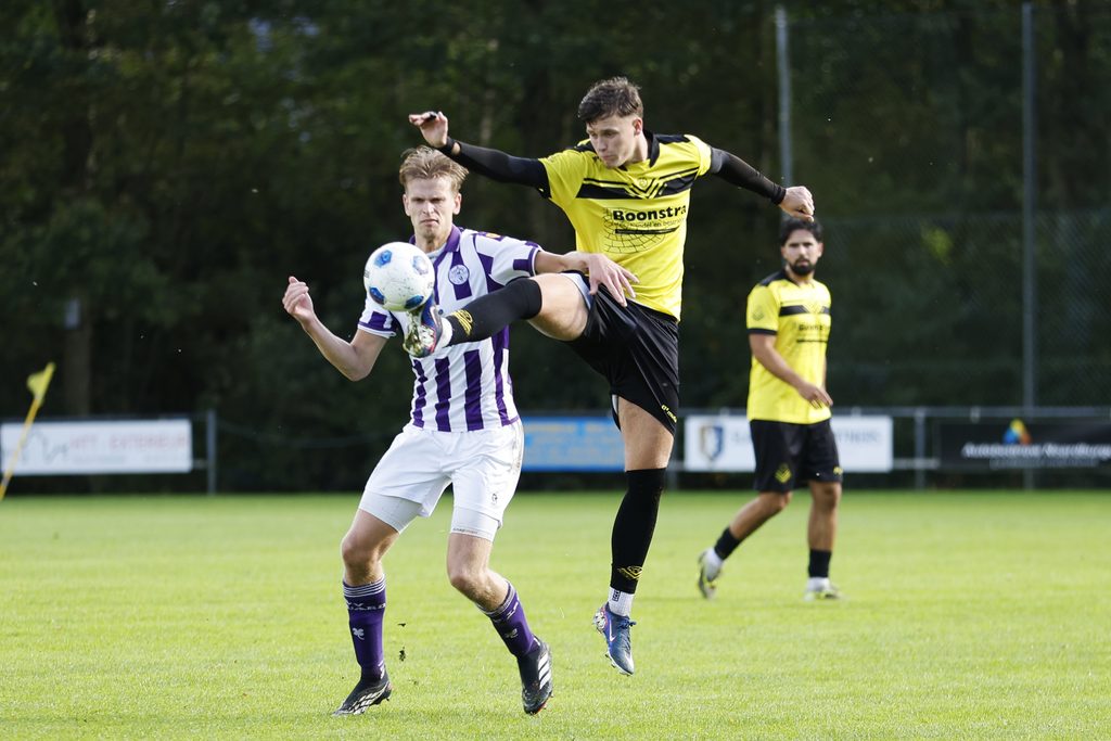 Toni Jonker Bovenaan Met Noordbergum Én Nicator: ‘Een Echte Voetballer Kan Overal Overal Met De Bal Overweg’ 1 Slotoffensief - 320469