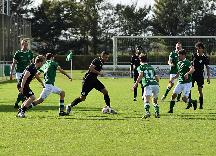 Dokkum Verslaat Hjsc, Na Strafschoppen! 3 Slotoffensief - DSC 1399