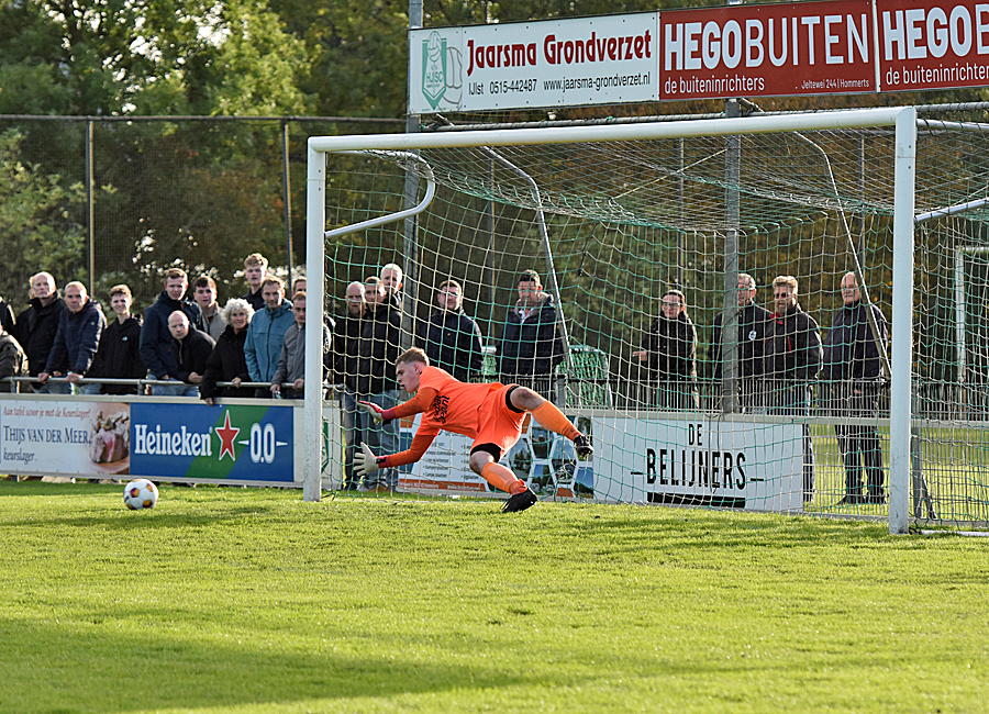 Dokkum Verslaat Hjsc, Na Strafschoppen! 8 Slotoffensief - DSC 1569