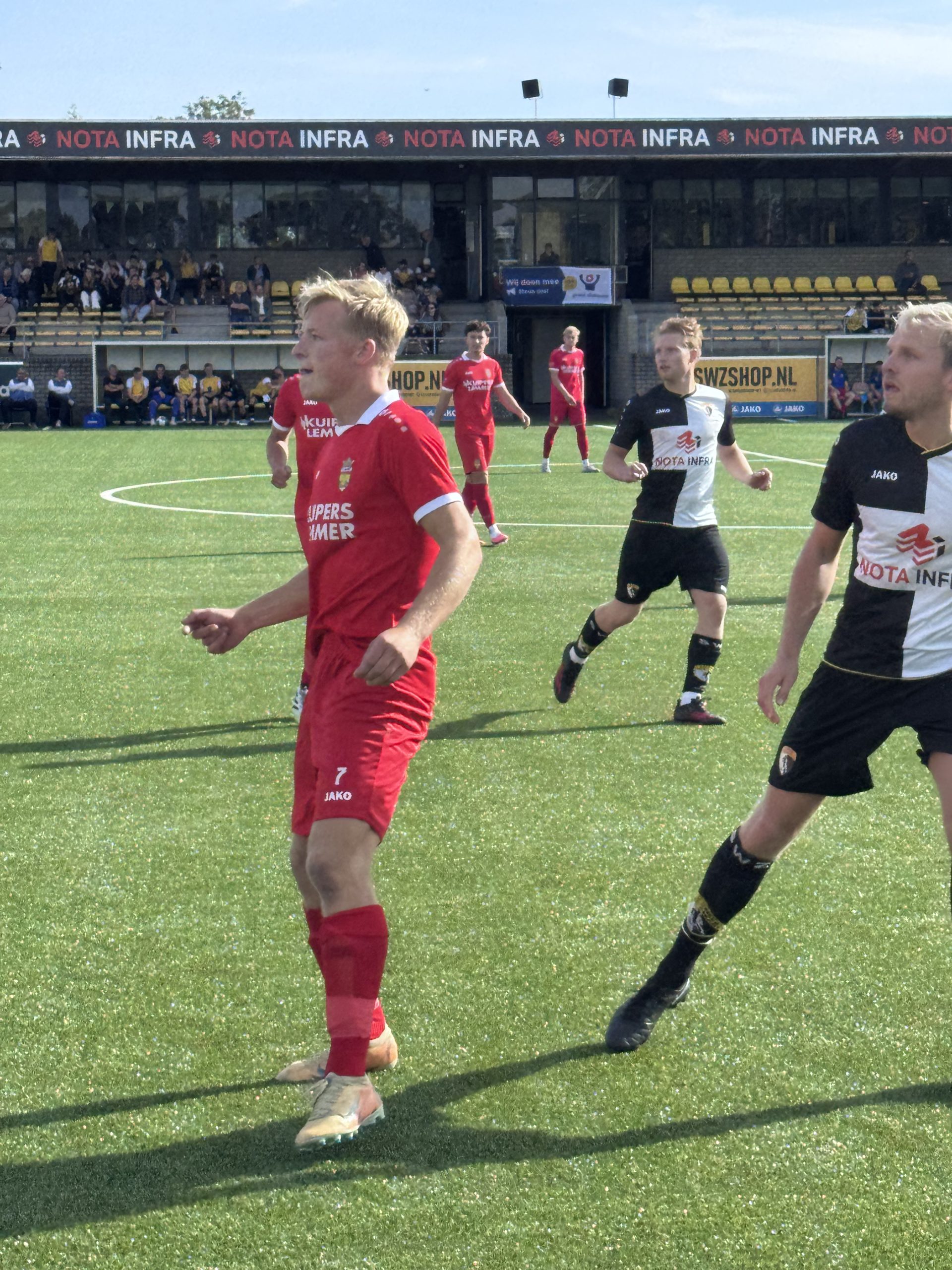 Fc Lemmer Doet Zichzelf Tekort Tegen Sneek Wit Zwart 1 Slotoffensief - Tije Heeres ongrijpbaar maar scoorde niet scaled