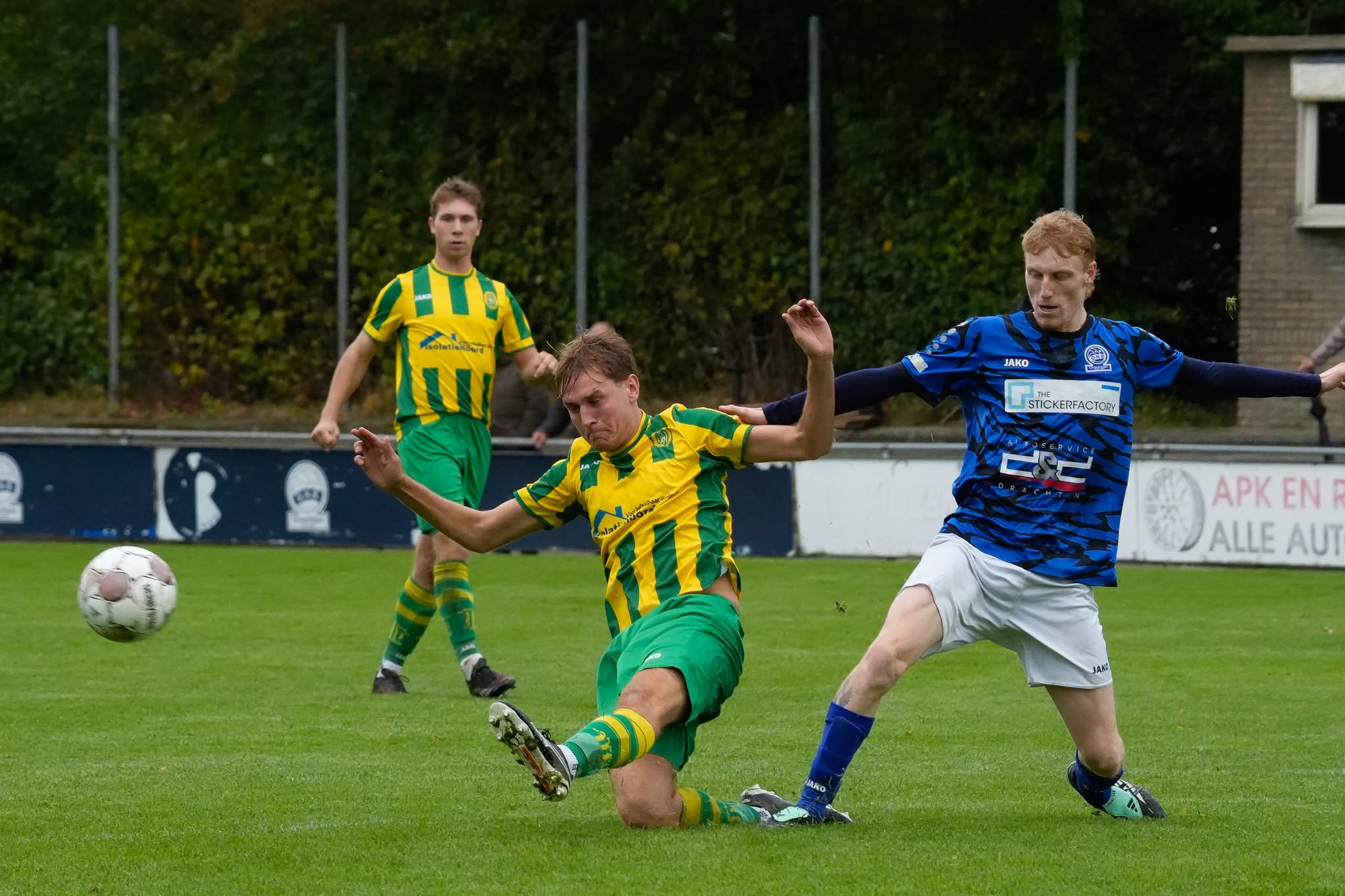 Harkema-Opeinde Lijdt Eerste Competitienederlaag Bij Onb 1 Slotoffensief - tackle sytze wouda